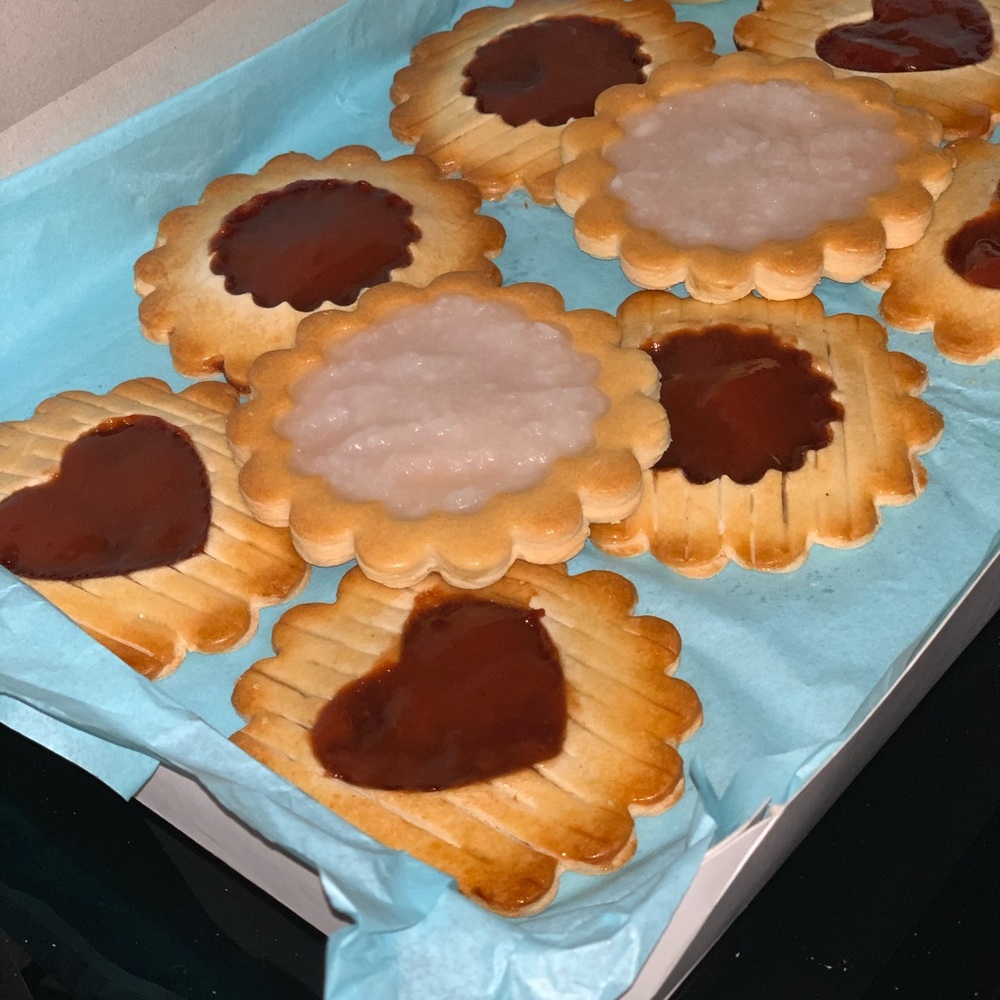 Pastelitos (pastrie’s) guava or coconut